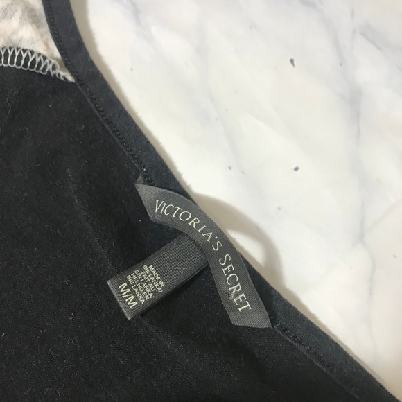 Victoria's Secret Black Leopard Short Sleeve Tee - Picture 4 of 5